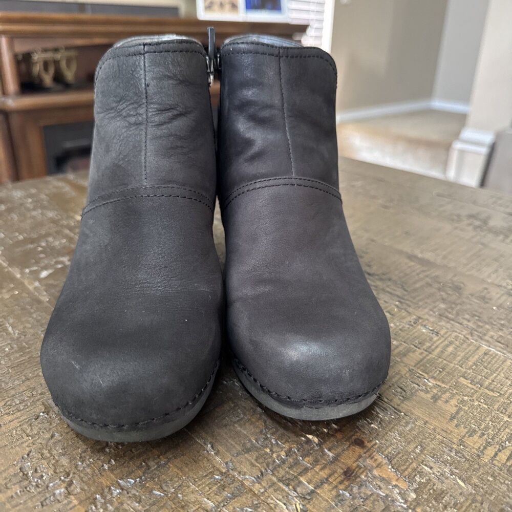 Dansko Black Nubuck Leather Wedge Ankle Boots Booties Buckle Size 38 7 - Picture 2 of 9